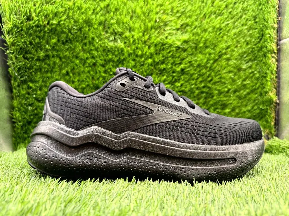 Brooks Ghost Max 2 1204201B020 Athletic Shoes Women's 7B Black Mesh Road Running